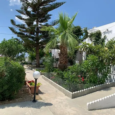 Отель Hotel Perama 3*