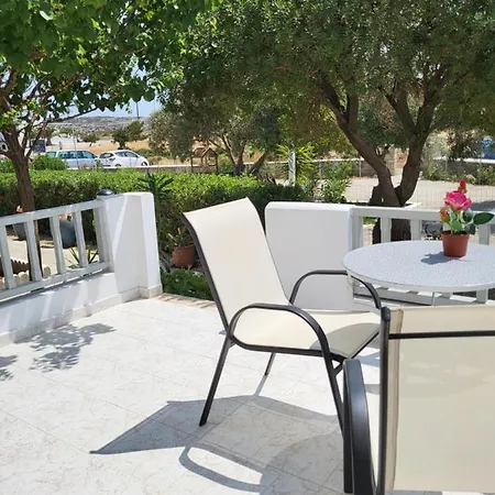 Hotel Perama Амупи